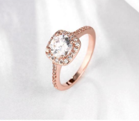 Bague de fiançailles diamant encastré