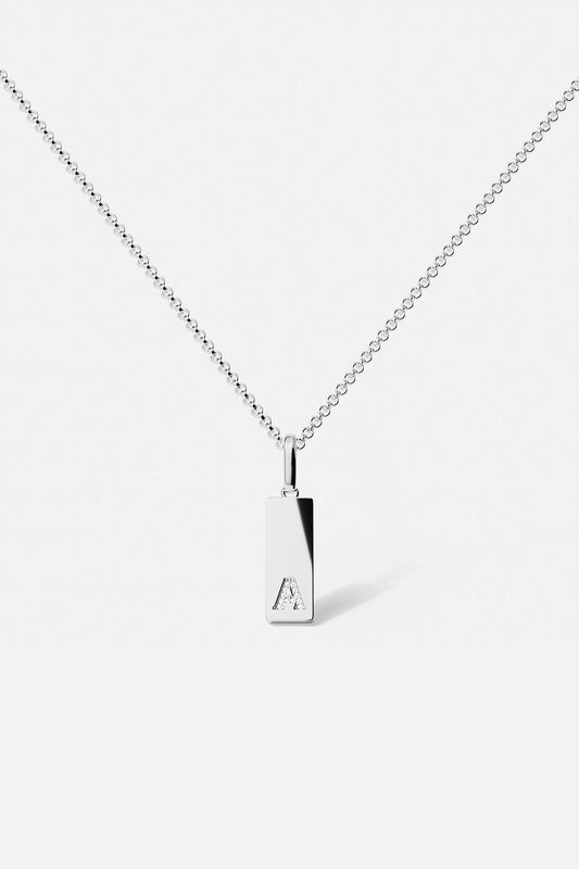 Collier Plaque Alphabet