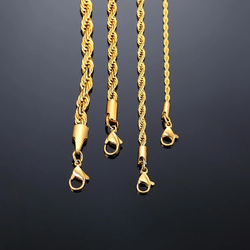 Collier à chaîne torsadée minimaliste