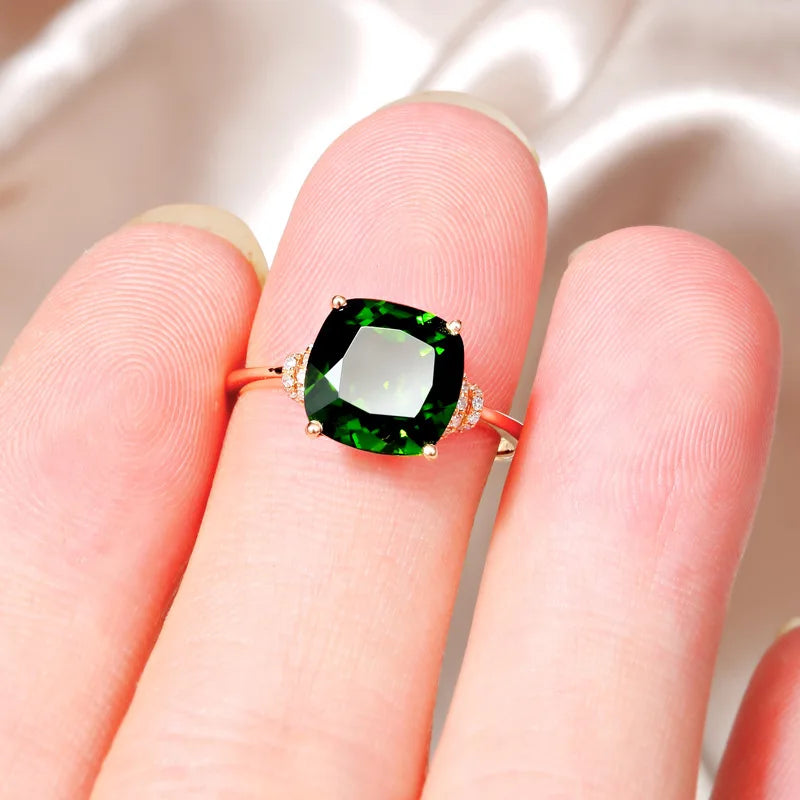 Bague en Or Rose 14K avec Émeraude Naturelle - Élégance et Luxe pour Femme, Bijou de Mariage et Cadeau