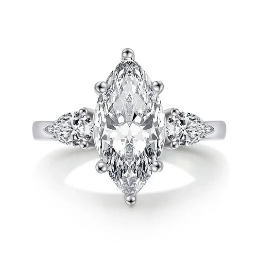 Bague de Mariage et de Fiançailles à Trois Pierres en Argent avec Saphir Blanc Marquise et Diamant Sona
