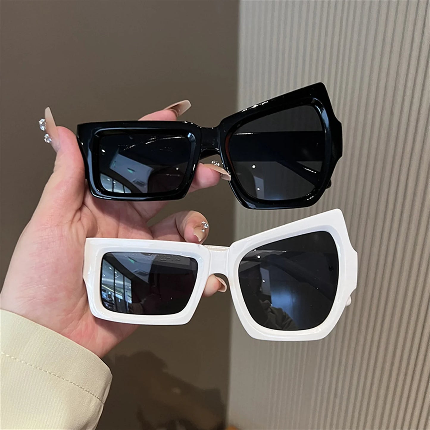 Lunettes de Soleil Carrées Asymétriques