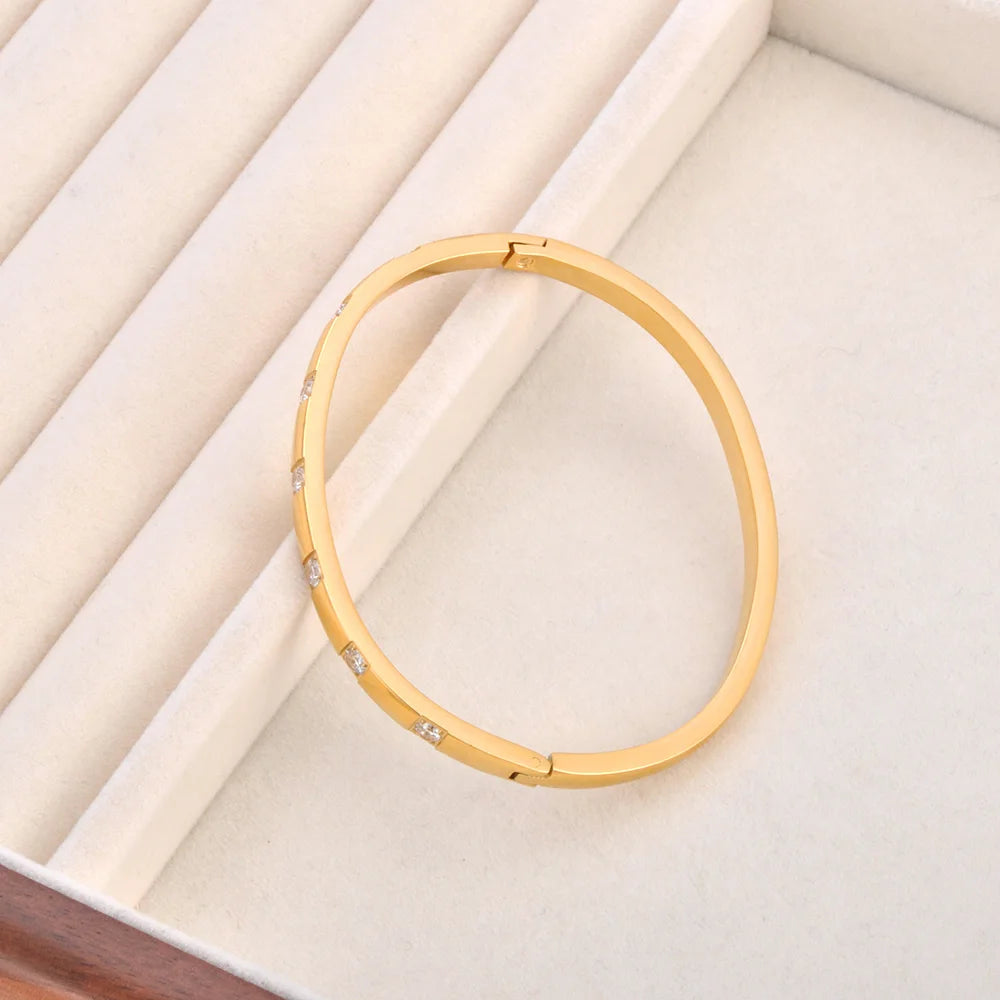 Bracetle Inoxydable avec Zircon Cubique