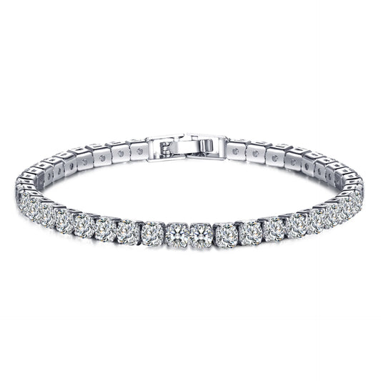 Una o tre file piene di bracciali con diamanti e zirconi