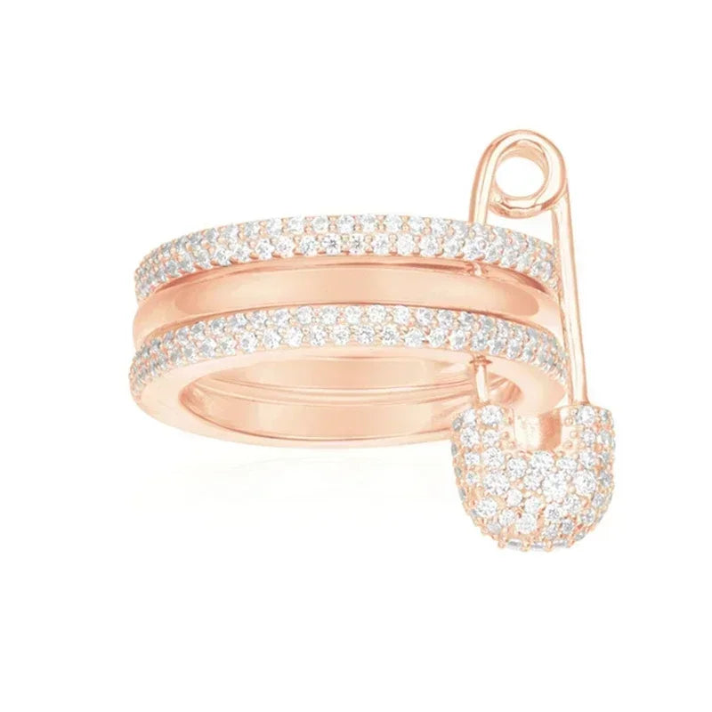 Bague Double Anneau avec Pendentif Sécurité – Zircons Étincelants, Multi Couleurs