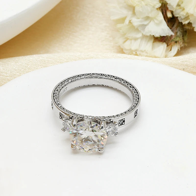 Bague Moissanite VVS en Argent Sterling