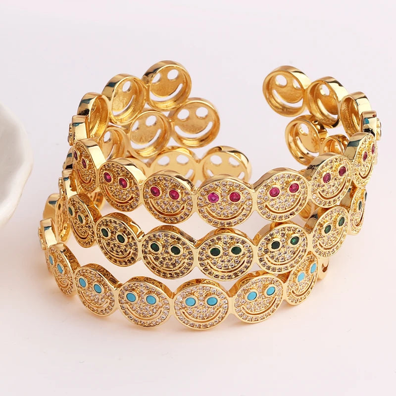 Bracciale Smiley Bracciale con sorriso tondo in rame placcato oro con zirconi