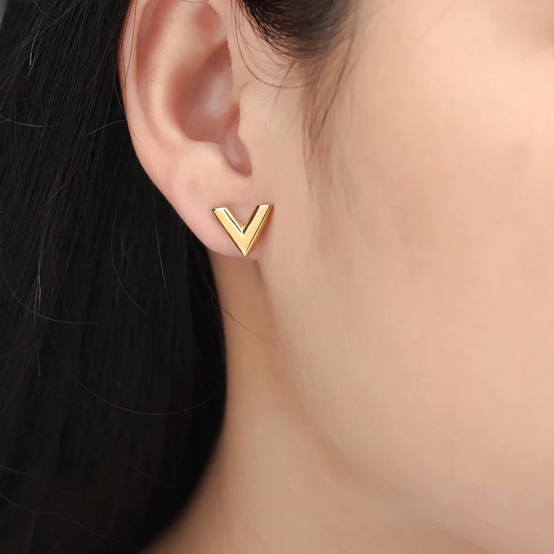 Boucles d'oreilles V