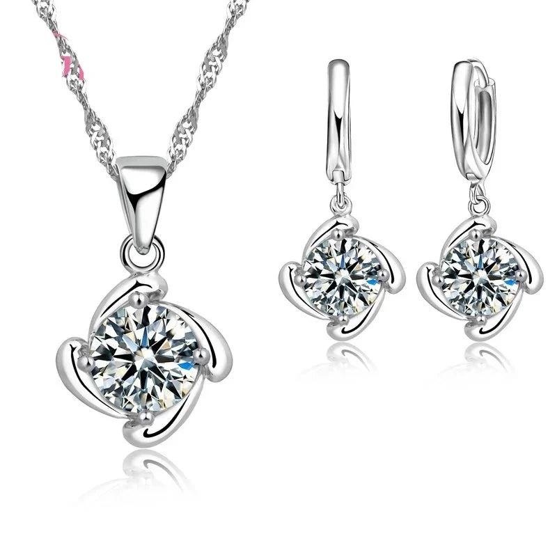 Éclat Éternel : Pendentif Cristal Argent