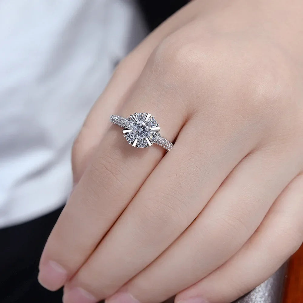 Bague Femme Ornée de Cristaux