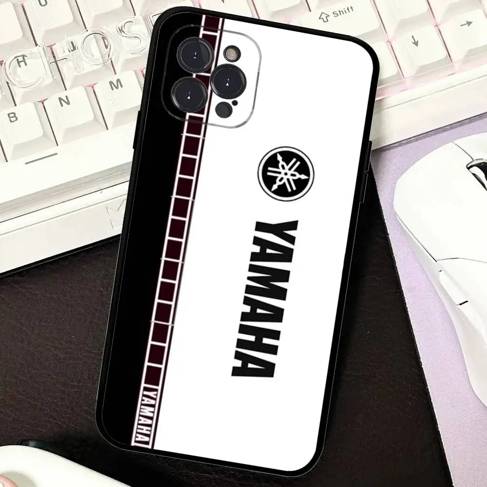Coque Silicone Motif YAMAHA pour iPhone 11 à 17 – Pro, Pro Max, Plus, Mini