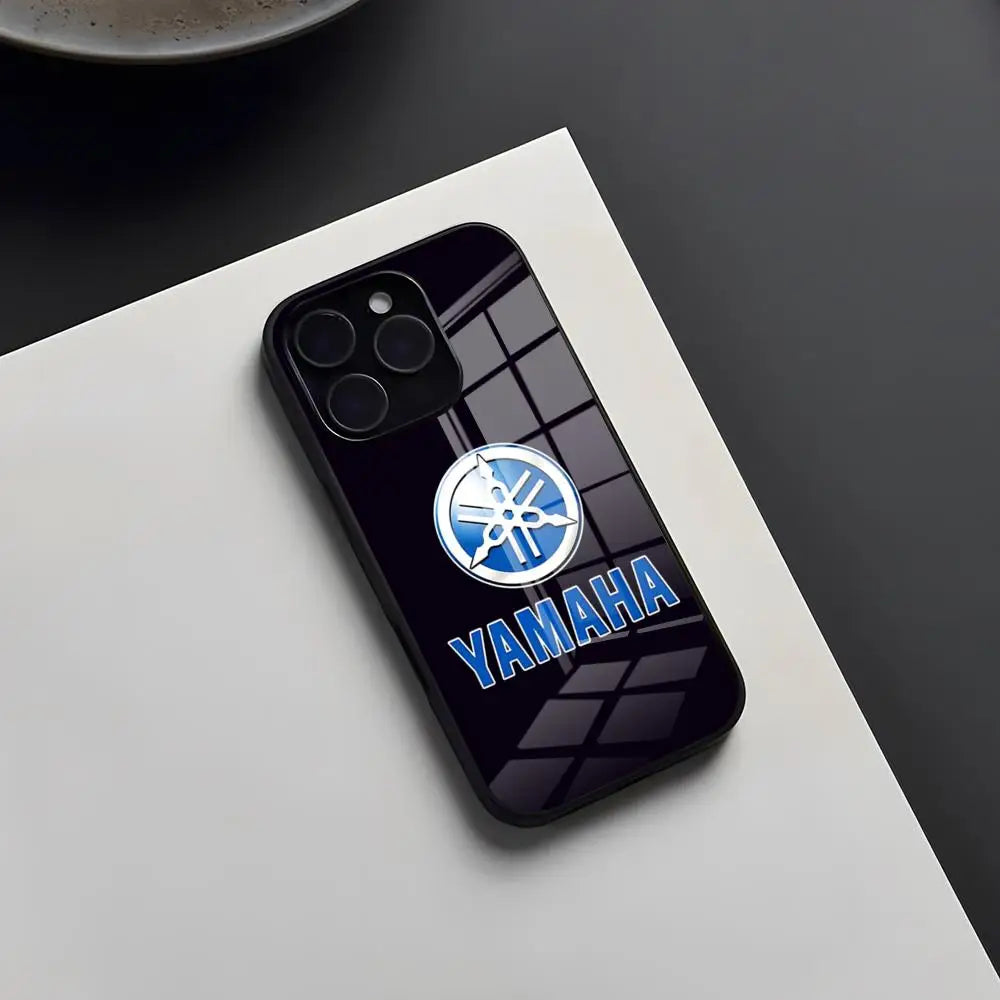 Coque en Verre YAMAHA pour iPhone 11 à 17 – Pro, Pro Max, Plus