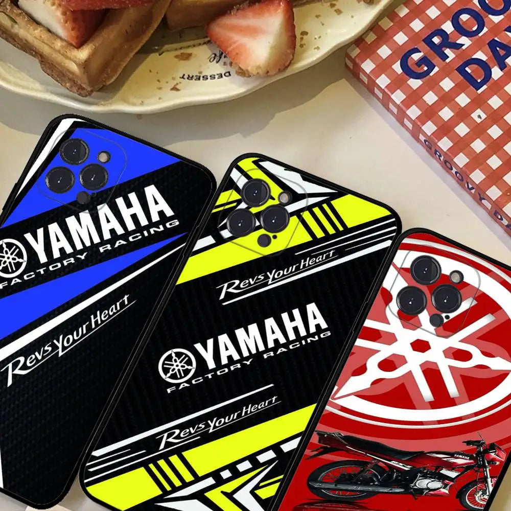 Coque Silicone Motif YAMAHA pour iPhone 11 à 17 – Pro, Pro Max, Plus, Mini