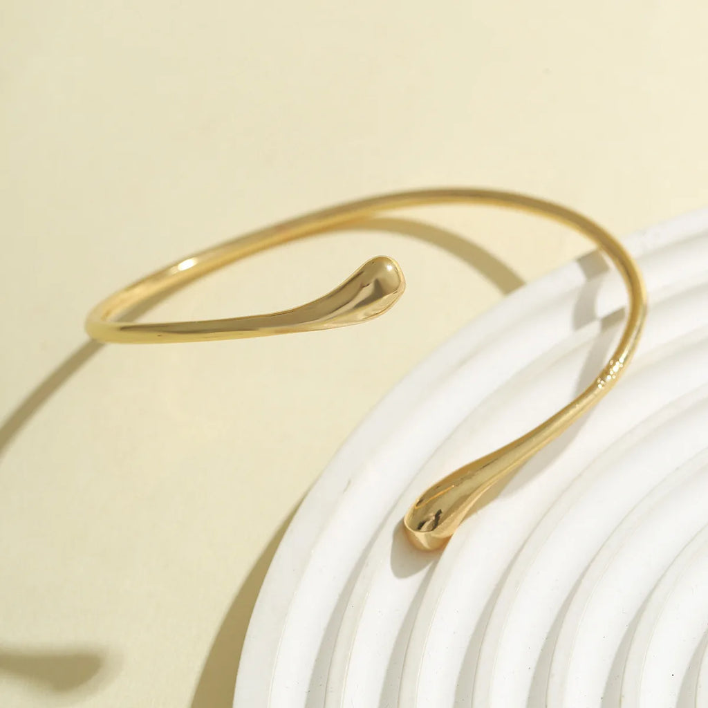 Bracelet Manchette Haut de Bras Goutte d'Eau – Style Géométrique Ajustable