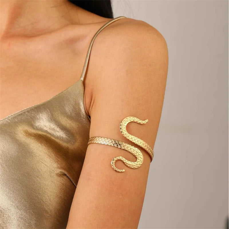 Vintage Simple Upper Arm Bracelet for Women Exaggerated Personality Octopus Animal Snake Shaped Open Cuff Bangle Fashion Jewelry